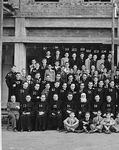 SEMINAIRE D ORAN 1950 03 GAUCHE